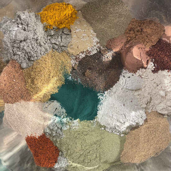 Magic Dust - Clarifying Brightening Mask -   Gaea Organics